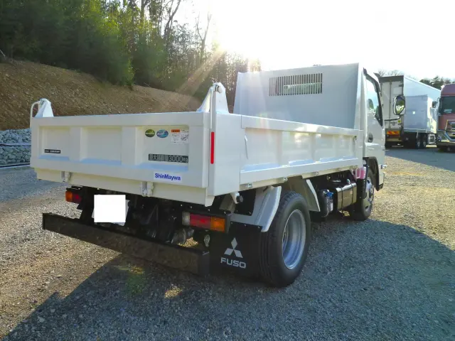 三菱 キャンター 2RG-FBA60(2WD)の写真4