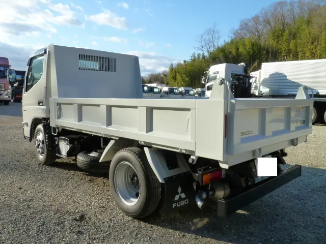 三菱 キャンター 2RG-FBA60(2WD)の写真6