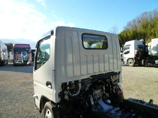 三菱 キャンター 2RG-FBA60(2WD)の写真10
