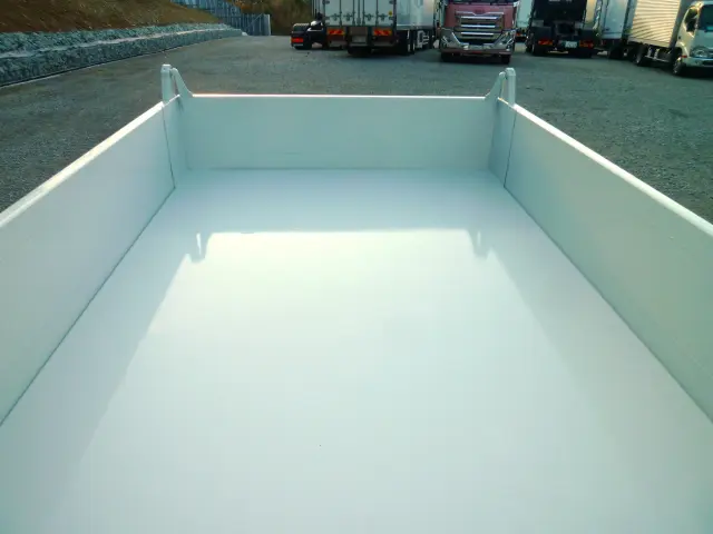 三菱 キャンター 2RG-FBA60(2WD)の写真12