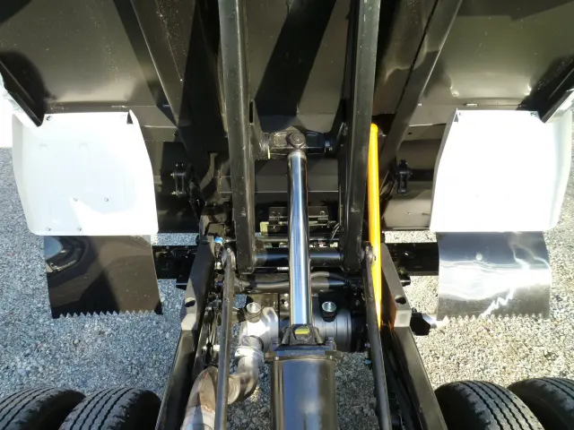 三菱 キャンター 2RG-FBA60(2WD)の写真18