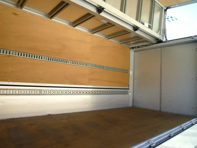 日野 デュトロ 2RG-XZC710M(2WD)の写真21