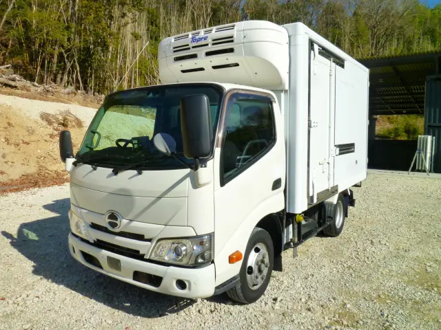 日野 デュトロ 2RG-XZC605M(2WD)の写真1