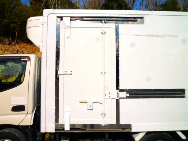 日野 デュトロ 2RG-XZC605M(2WD)の写真10