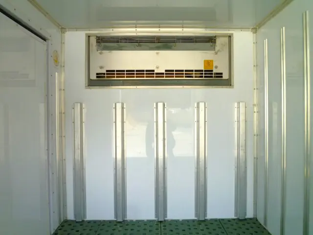 日野 デュトロ 2RG-XZC605M(2WD)の写真15