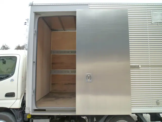 トヨタ ダイナ 2RG-XZU605(2WD)の写真10