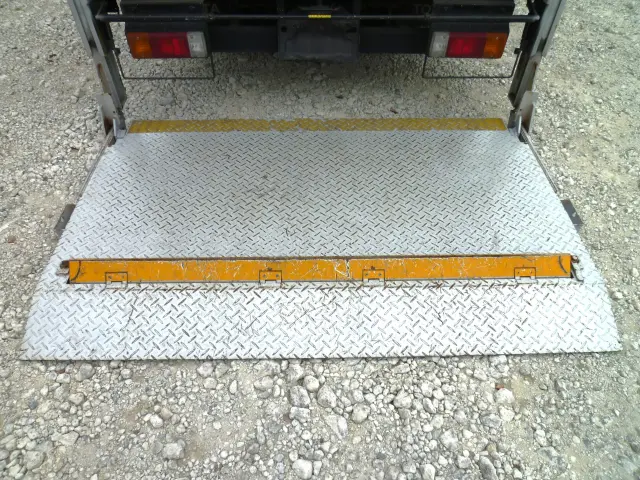 トヨタ ダイナ 2RG-XZU605(2WD)の写真18