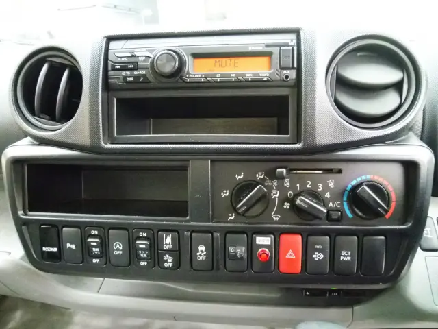 トヨタ ダイナ 2RG-XZU605(2WD)の写真28