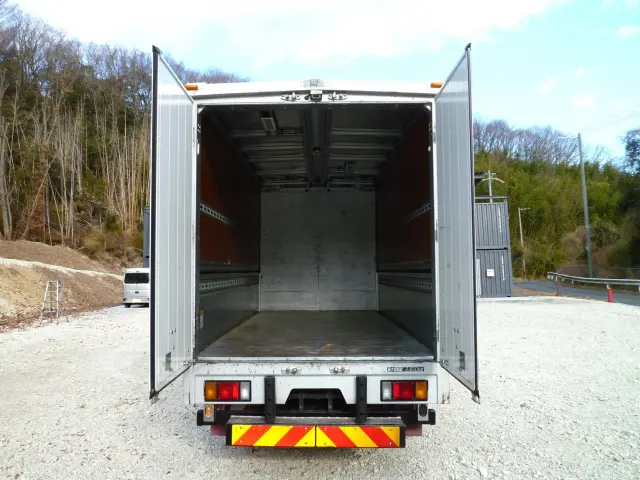 いすゞ エルフ 2RG-NMR88AN(2WD)の写真9