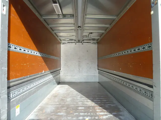 いすゞ エルフ 2RG-NMR88AN(2WD)の写真13