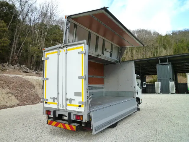 いすゞ エルフ 2RG-NMR88AN(2WD)の写真19