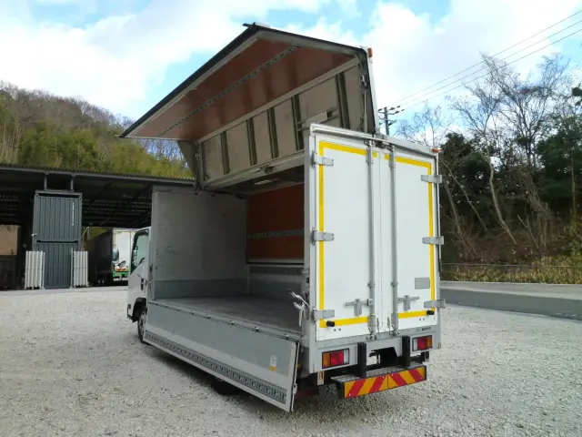 いすゞ エルフ 2RG-NMR88AN(2WD)の写真20