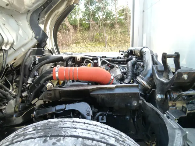 いすゞ エルフ 2RG-NMR88AN(2WD)の写真28