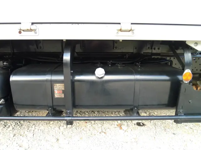 いすゞ エルフ 2RG-NMR88AN(2WD)の写真31