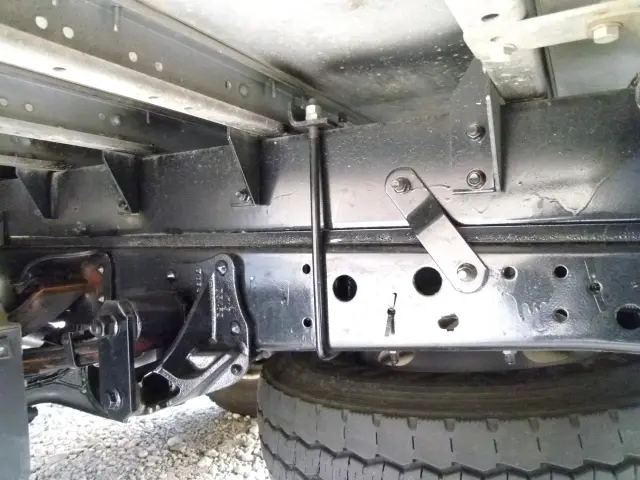 いすゞ エルフ 2RG-NMR88AN(2WD)の写真44