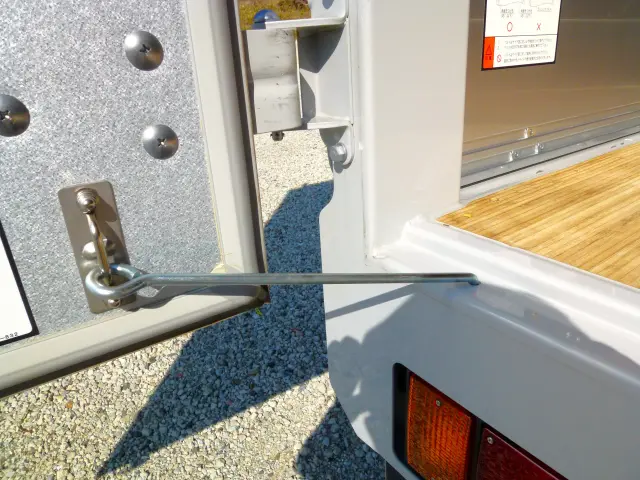 日産 アトラス 2RG-APR88AM(2WD)の写真16