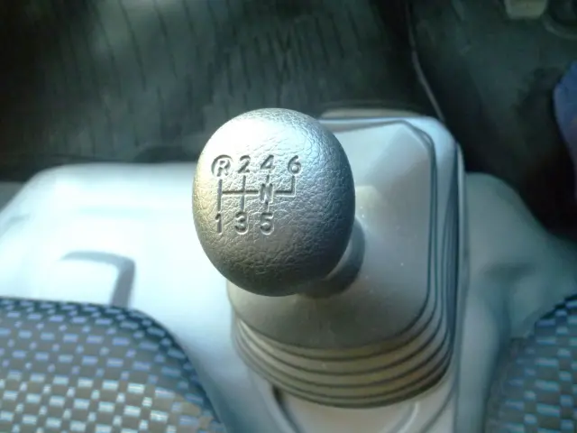 日野 デュトロ 2RG-XZU655M(2WD)の写真31