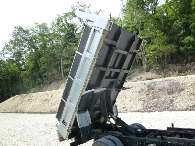 三菱 キャンター 2RG-FBA30(2WD)の写真20