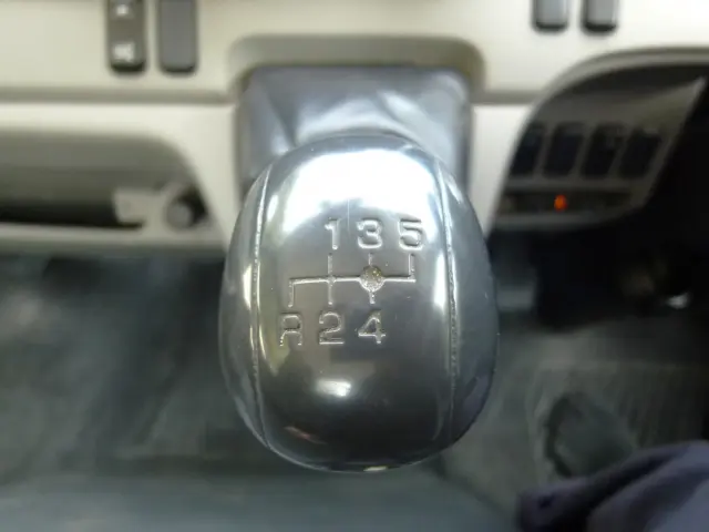 三菱 キャンター 2RG-FBA30(2WD)の写真29