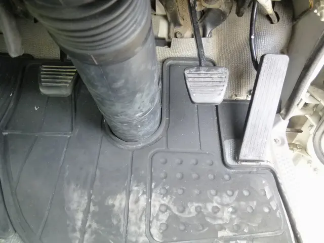 いすゞ エルフ 2RG-NKR88AD(2WD)の写真31