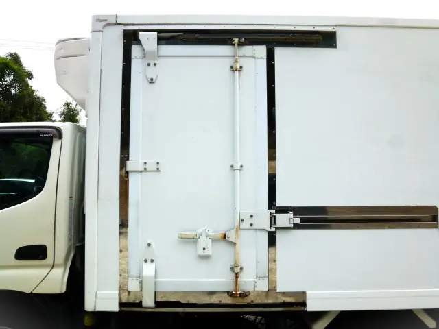 日野 デュトロ 2RG-XZC605M(2WD)の写真9