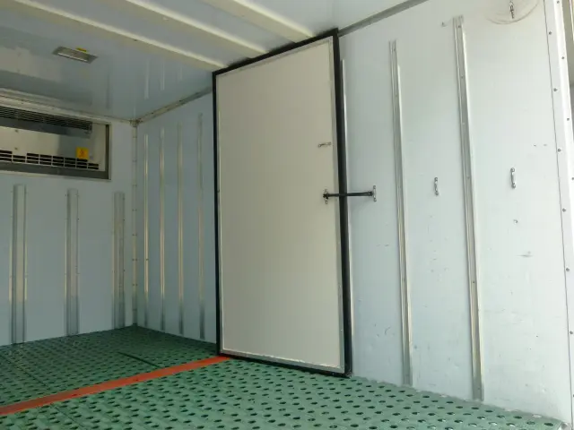 日野 デュトロ 2RG-XZC605M(2WD)の写真15