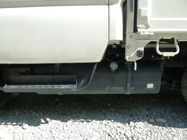 日野 デュトロ 2RG-XZU605M(2WD)の写真21