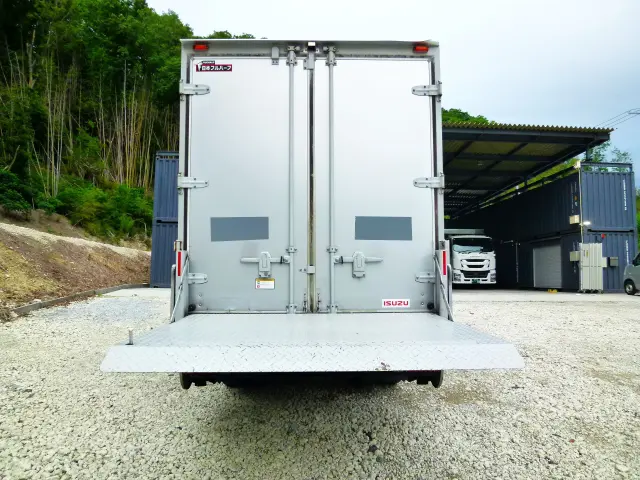 いすゞ エルフ 2RG-NJR88AN(2WD)の写真9
