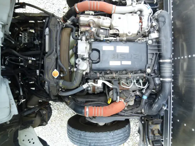 いすゞ エルフ 2RG-NJR88AN(2WD)の写真24