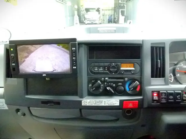 いすゞ エルフ 2RG-NJR88AN(2WD)の写真28