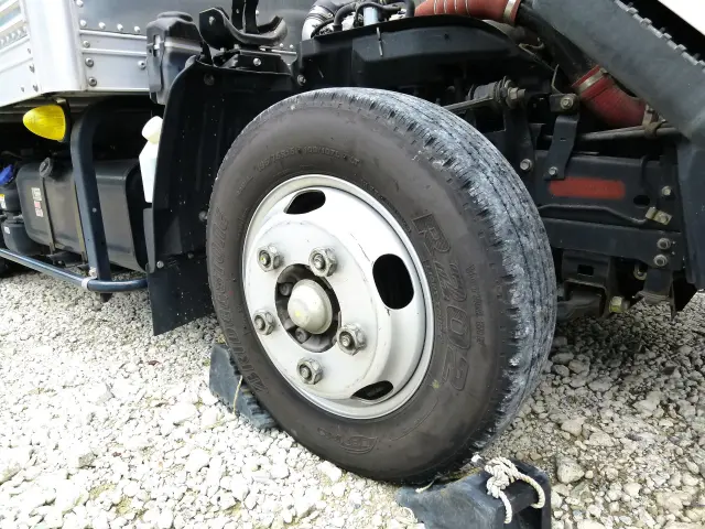 いすゞ エルフ 2RG-NJR88AN(2WD)の写真41