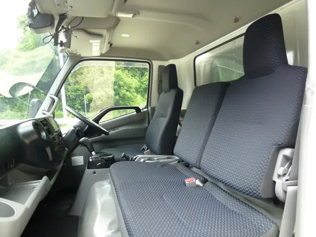 日野 デュトロ 2RG-XZU720M(2WD)の写真30