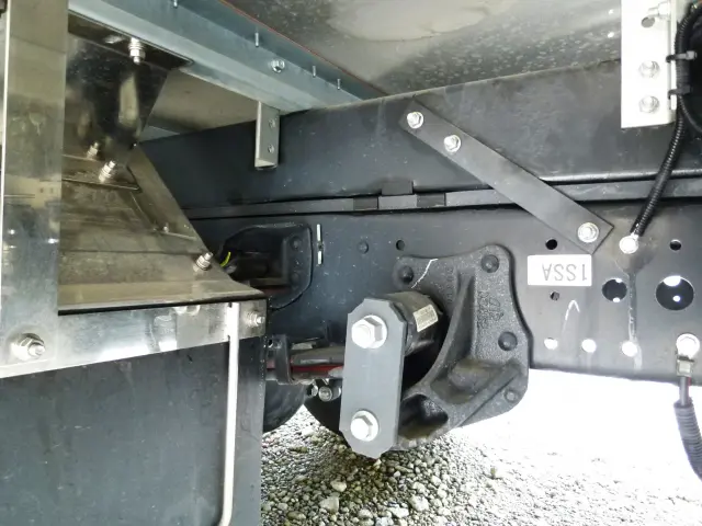 いすゞ エルフ 2RG-NPR88AN(2WD)の写真40