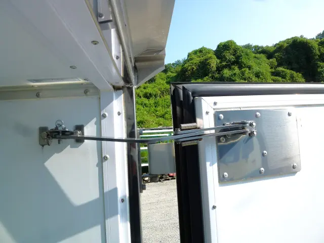日野 デュトロ 2RG-XZC605M(2WD)の写真13