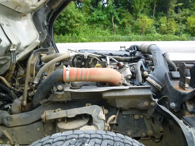 いすゞ エルフ 2RG-NKR88AN(2WD)の写真21