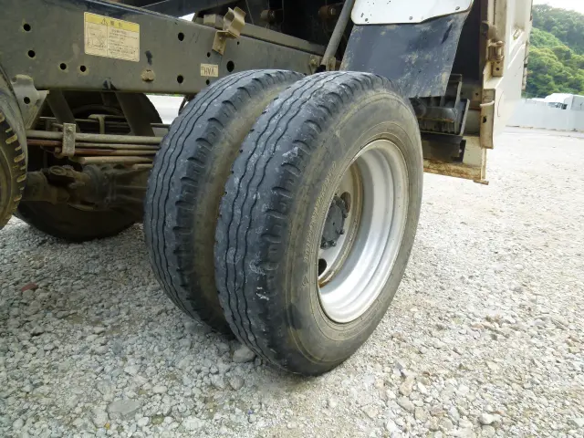 いすゞ エルフ 2RG-NKR88AN(2WD)の写真39