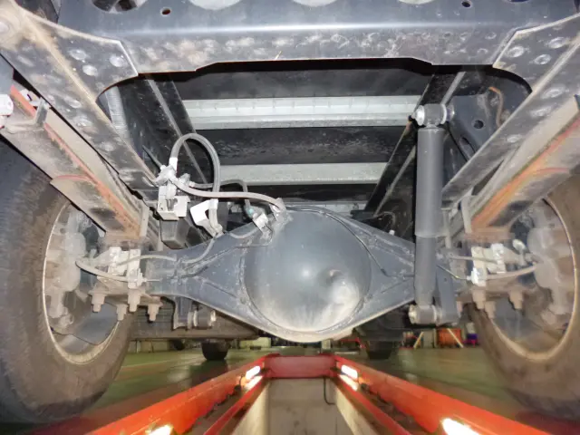 いすゞ エルフ 2RG-NPR88AN(2WD)の写真32