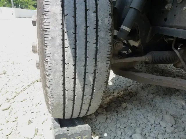 いすゞ エルフ 2RG-NPR88AN(2WD)の写真39