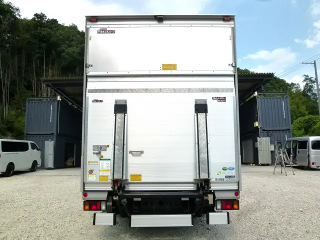 初度登録/令和5年6月|いすゞ エルフ 2RG-NPR88AN(2WD)の写真5
