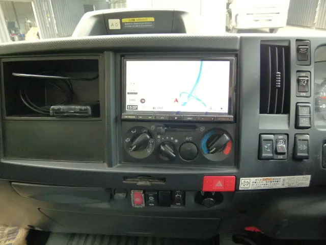 いすゞ エルフ 2RG-NPR88AN(2WD)の写真26