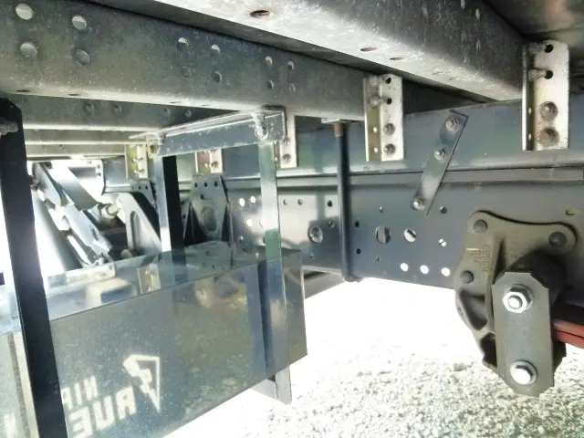 いすゞ エルフ 2RG-NPR88AN(2WD)の写真38