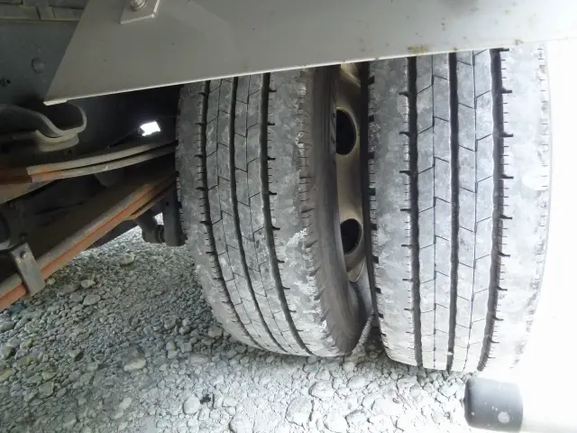 いすゞ エルフ 2RG-NPR88AN(2WD)の写真41