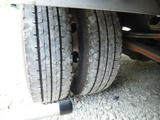 いすゞ エルフ 2RG-NPR88AN(2WD)の写真42