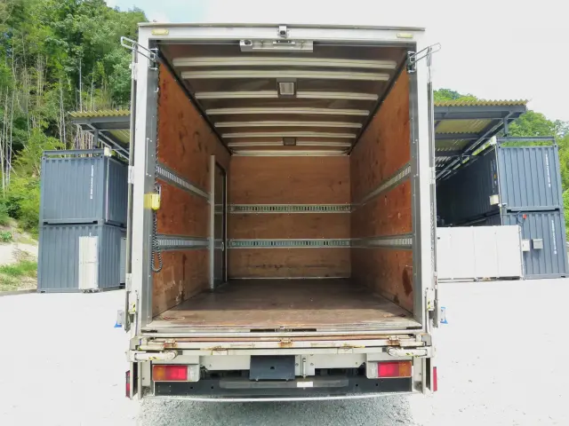 トヨタ ダイナ 2RG-XZU712(2WD)の写真10