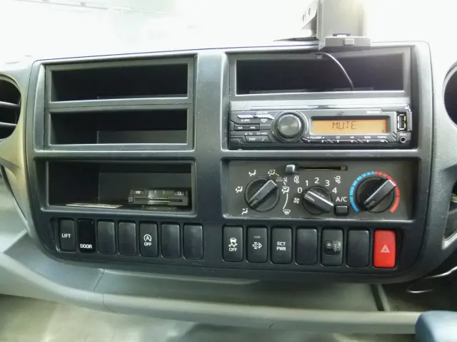 トヨタ ダイナ 2RG-XZU712(2WD)の写真26