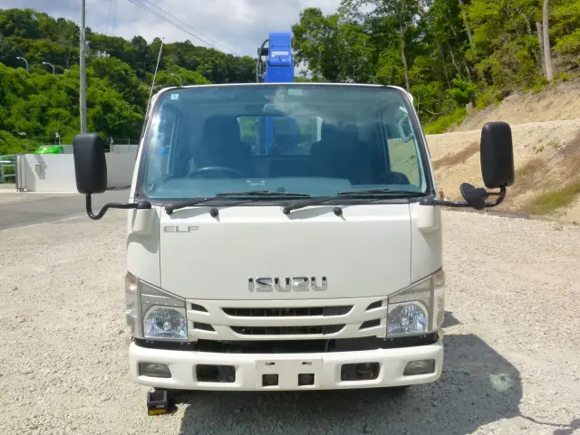 いすゞ エルフ 2RG-NKR88R(2WD)の写真2