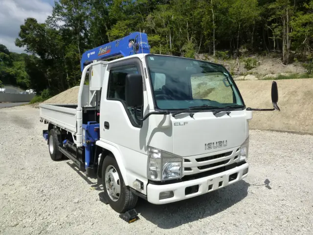 いすゞ エルフ 2RG-NKR88R(2WD)の写真3