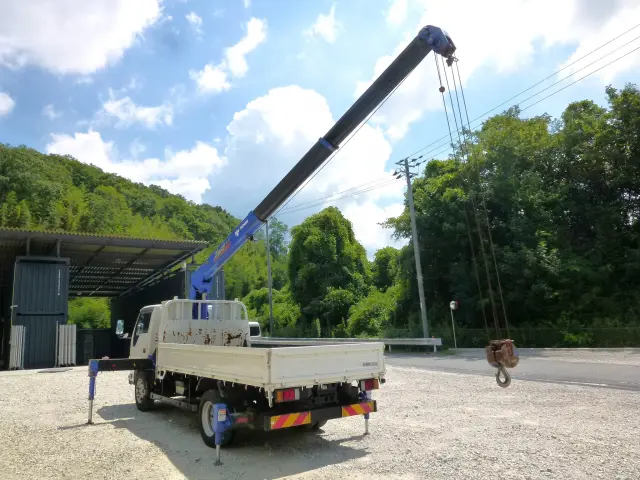 いすゞ エルフ 2RG-NKR88R(2WD)の写真19