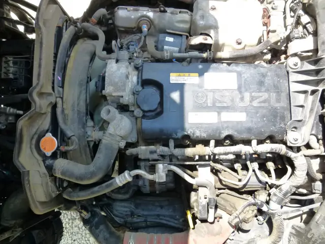 いすゞ エルフ 2RG-NKR88R(2WD)の写真32
