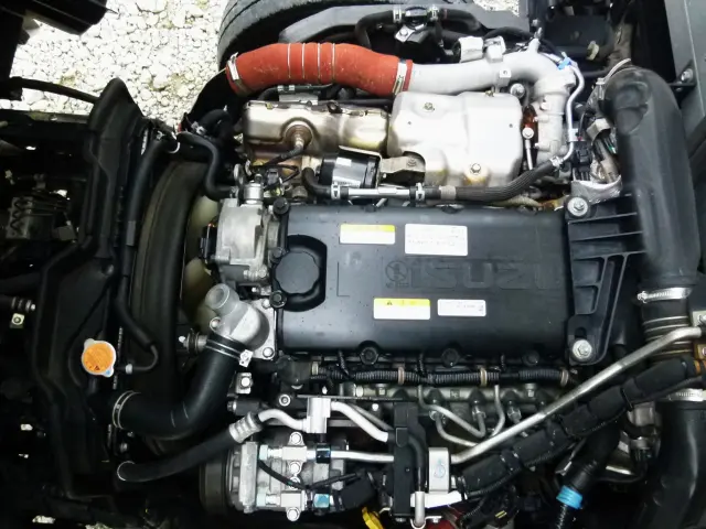 いすゞ エルフ 2RG-NLR88AN(2WD)の写真22